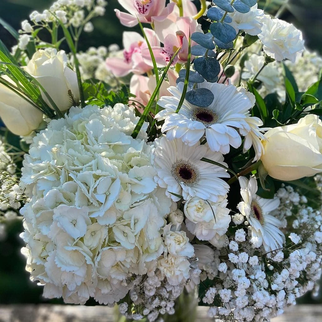 The Signature Bouquet